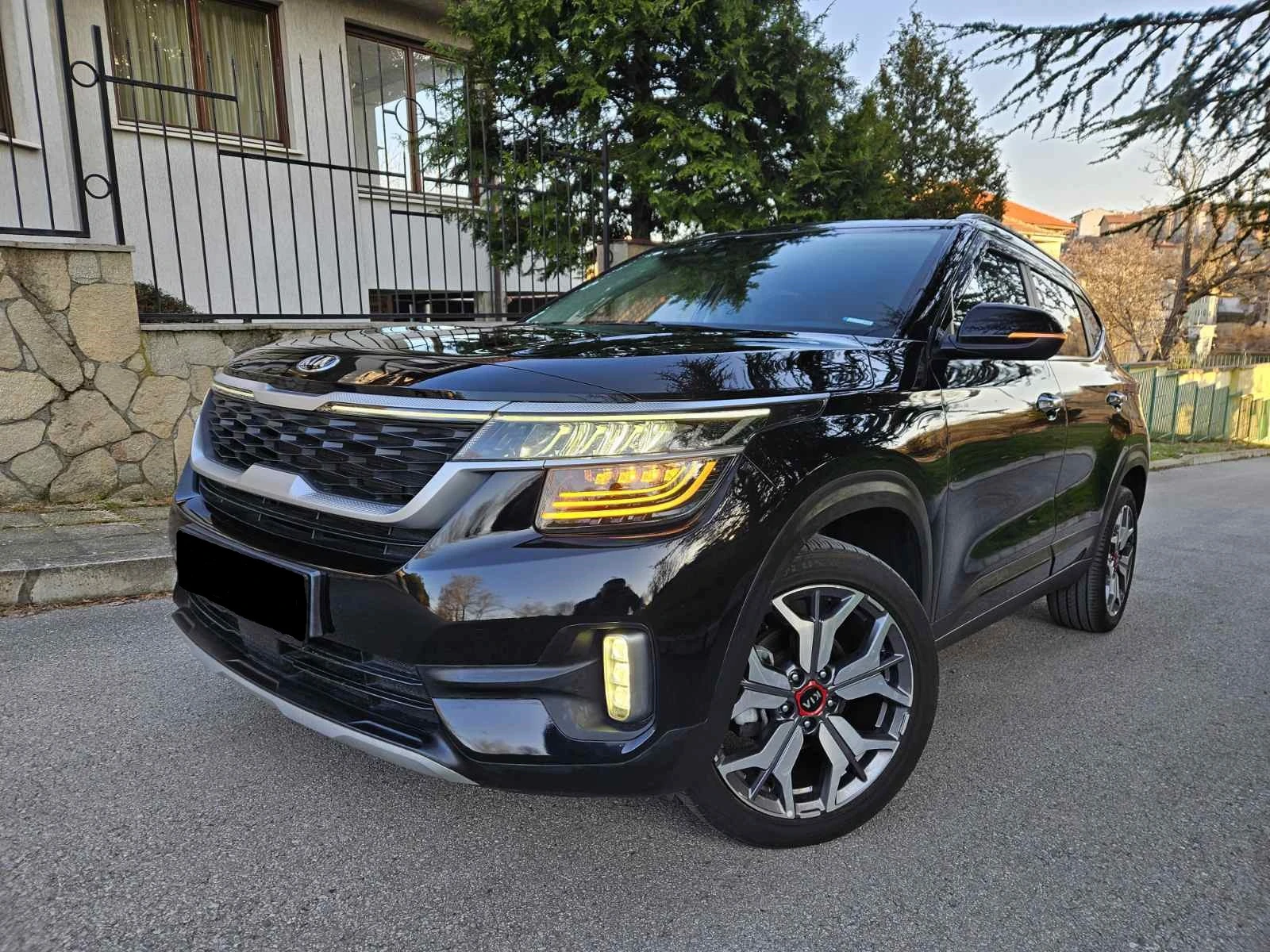 Kia Seltos 1.6 CRDi Noblesse, снимка 3 - Автомобили и джипове - 54304156