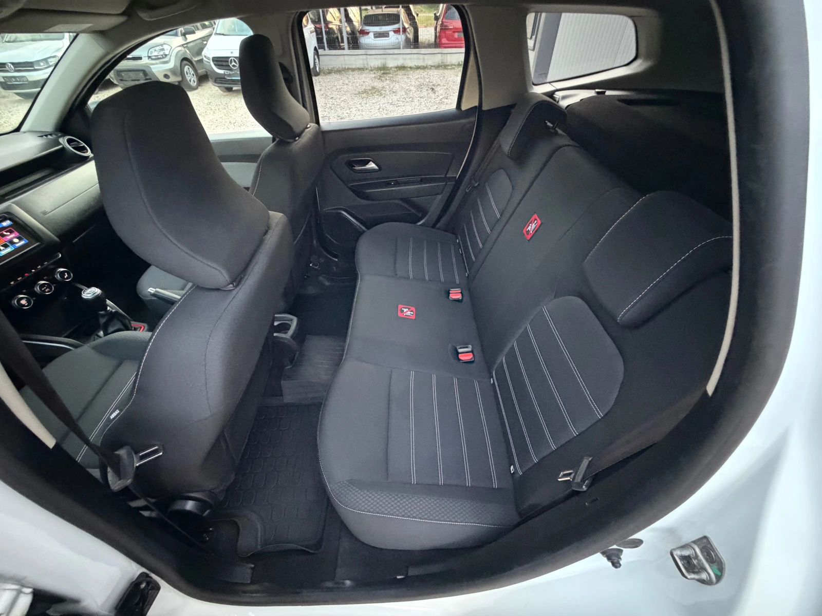 Dacia Duster 1.6BENZIN* LPG* 360CAMERA* NAVI* , снимка 8 - Автомобили и джипове - 54561823