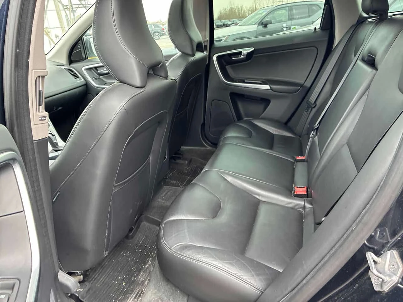 Volvo XC60 * T5 Special Edition Premier* АВТОКРЕДИТ* , снимка 13 - Автомобили и джипове - 54571493