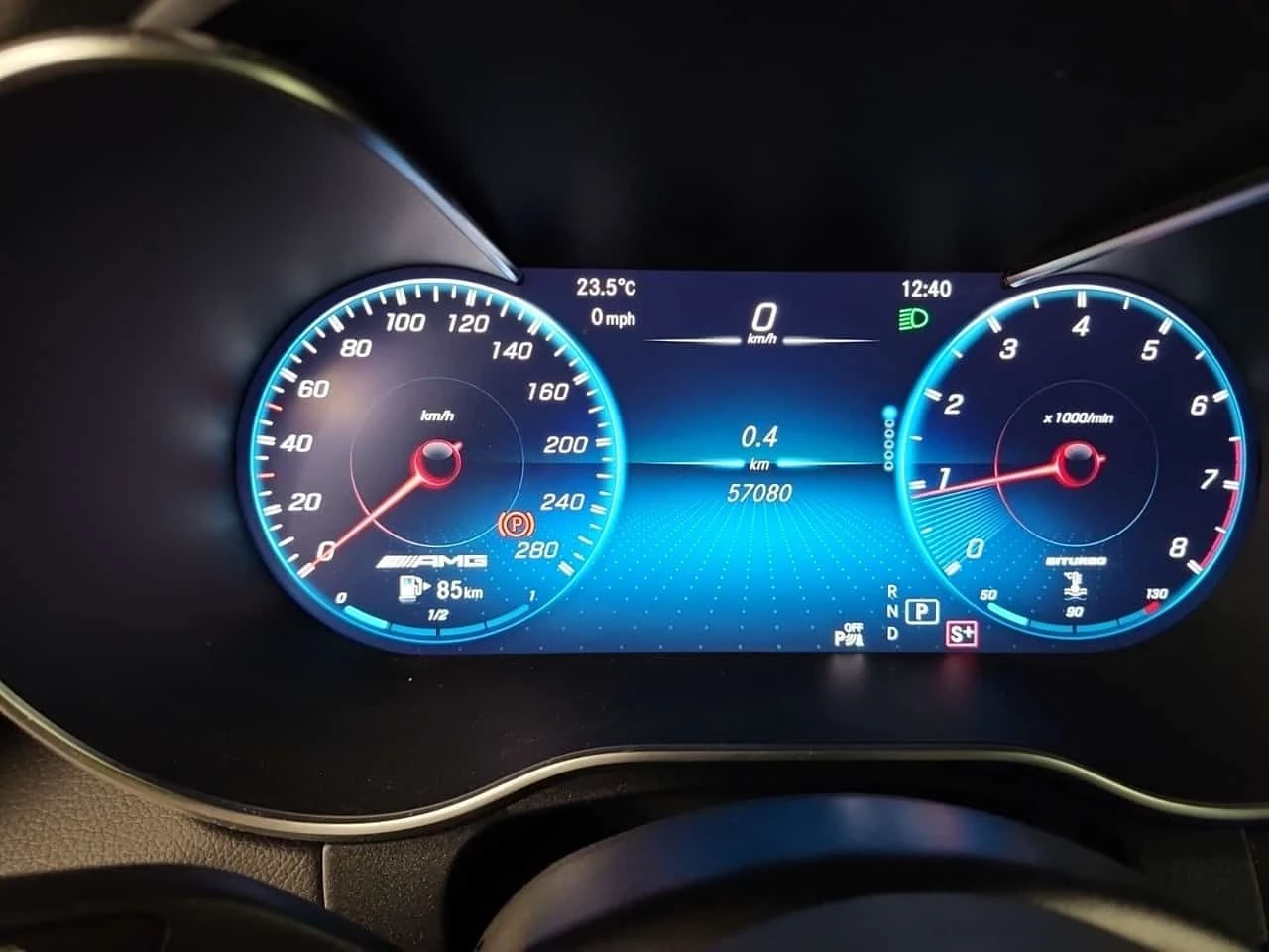 Mercedes-Benz GLC * AMG 43 * CARFAX * БЕЗ ПЪРВОНАЧАЛНА ВНОСКА, снимка 9 - Автомобили и джипове - 55206658