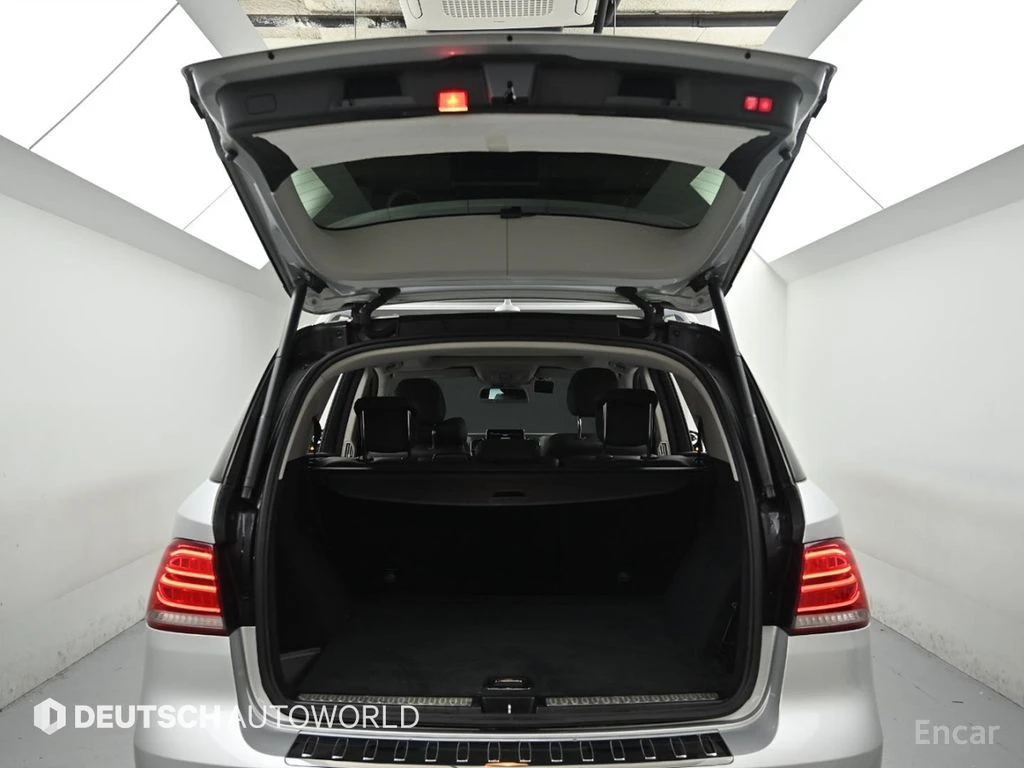 Mercedes-Benz GLE 350 AMG* LINE* ПОДГРЕВ* ОБДУХВАНЕ* КАМЕРА* ПАНОРАМА* , снимка 16 - Автомобили и джипове - 55269671