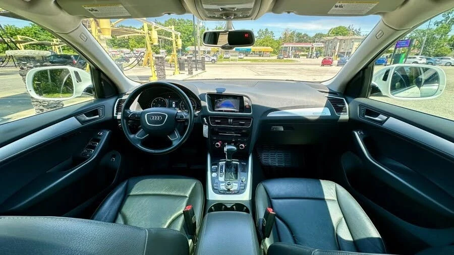 Audi Q5 * Панорама * АвтоКредит (ЦЕНА ДО БГ), снимка 12 - Автомобили и джипове - 56276992