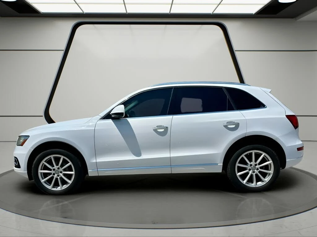 Audi Q5 * Панорама * АвтоКредит (ЦЕНА ДО БГ), снимка 2 - Автомобили и джипове - 56276992