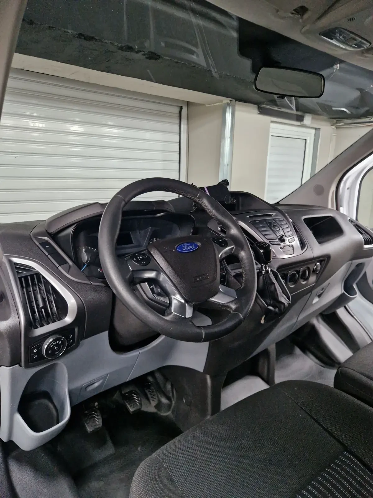 Ford Transit Custom 2.0 ВЕРИГА! ОБСЛУЖЕН!ДВЕ СТРАНИЧНИ ВРАТИ!, снимка 7 - Бусове и автобуси - 54372505