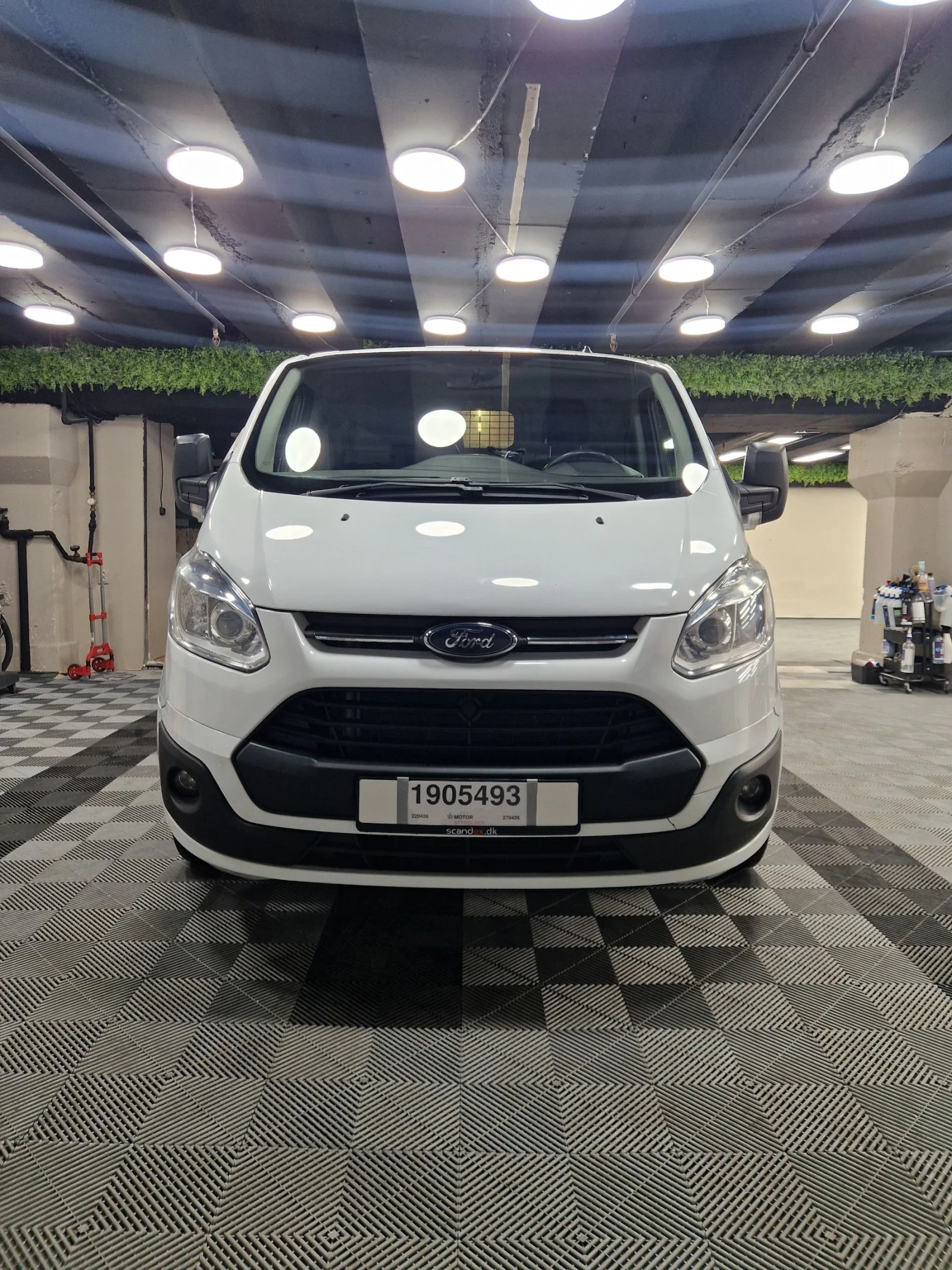 Ford Transit Custom 2.0 ВЕРИГА! ОБСЛУЖЕН!ДВЕ СТРАНИЧНИ ВРАТИ!, снимка 3 - Бусове и автобуси - 54372505