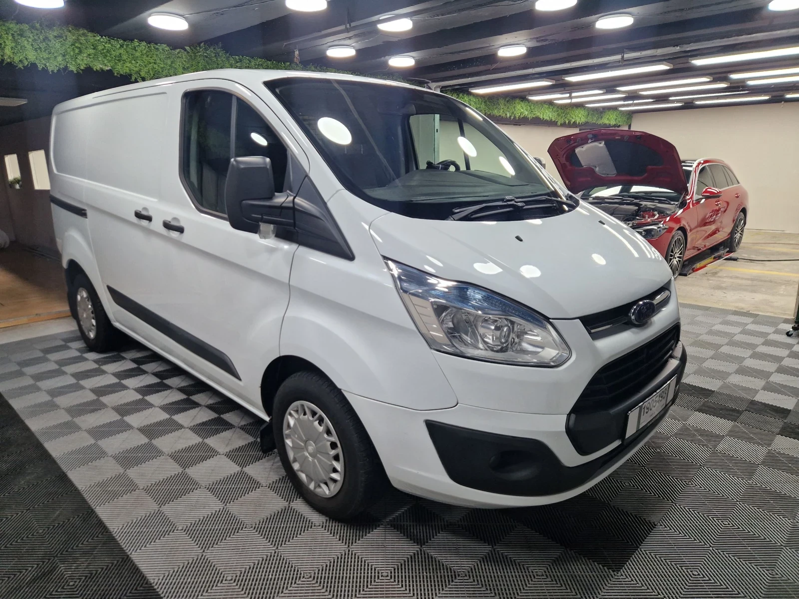 Ford Transit Custom 2.0 ВЕРИГА! ОБСЛУЖЕН!ДВЕ СТРАНИЧНИ ВРАТИ!, снимка 2 - Бусове и автобуси - 54372505