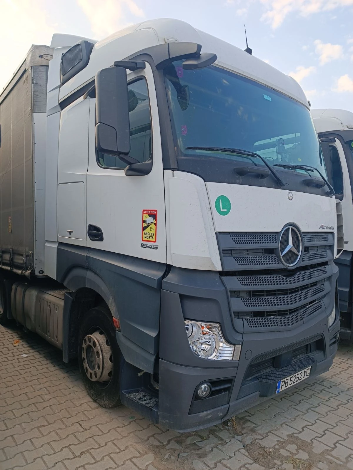 Mercedes-Benz Actros 1845 - изображение 2