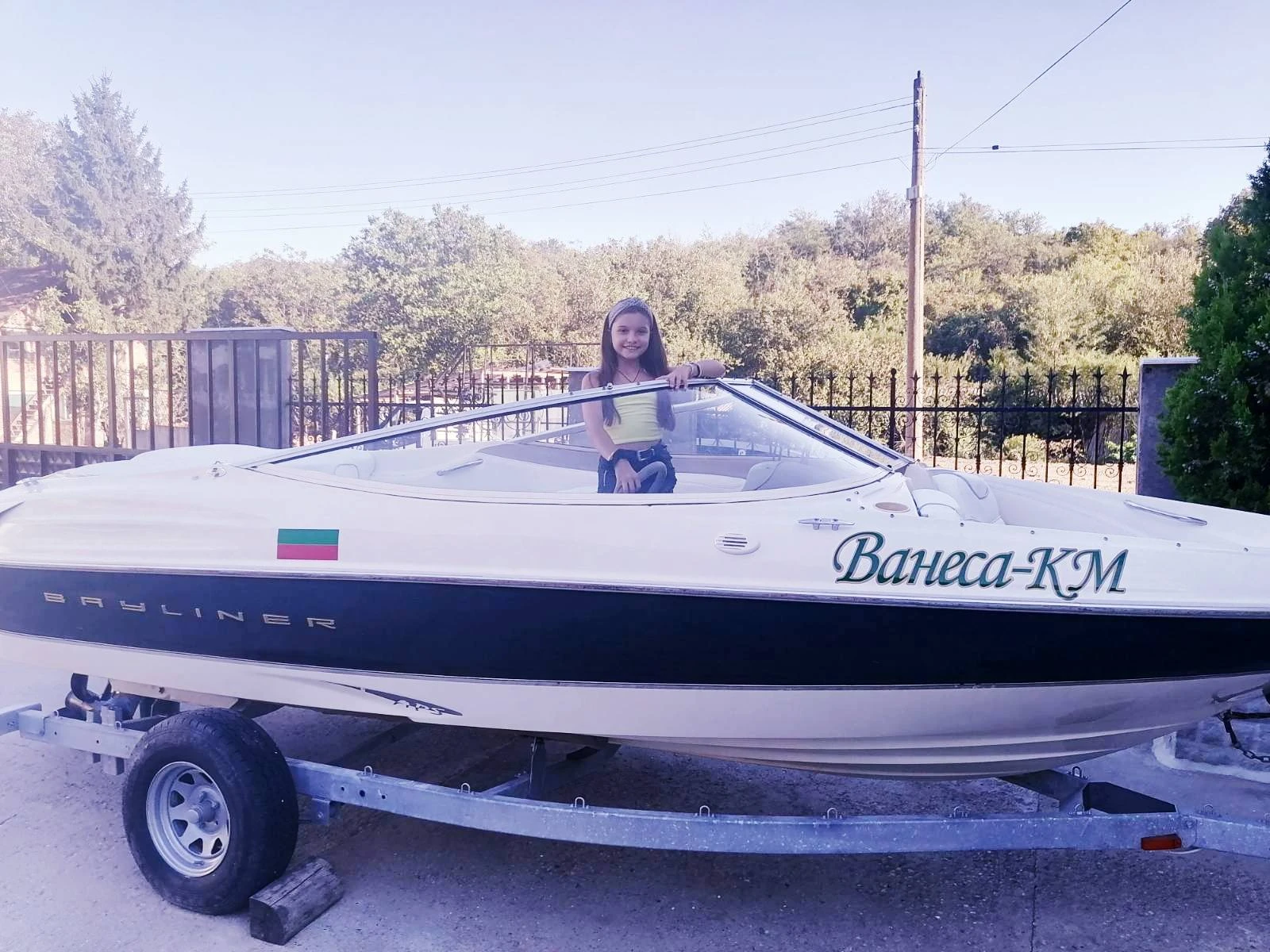 Моторна яхта Bayliner Mercruiser 4, 3 liter 200к.с