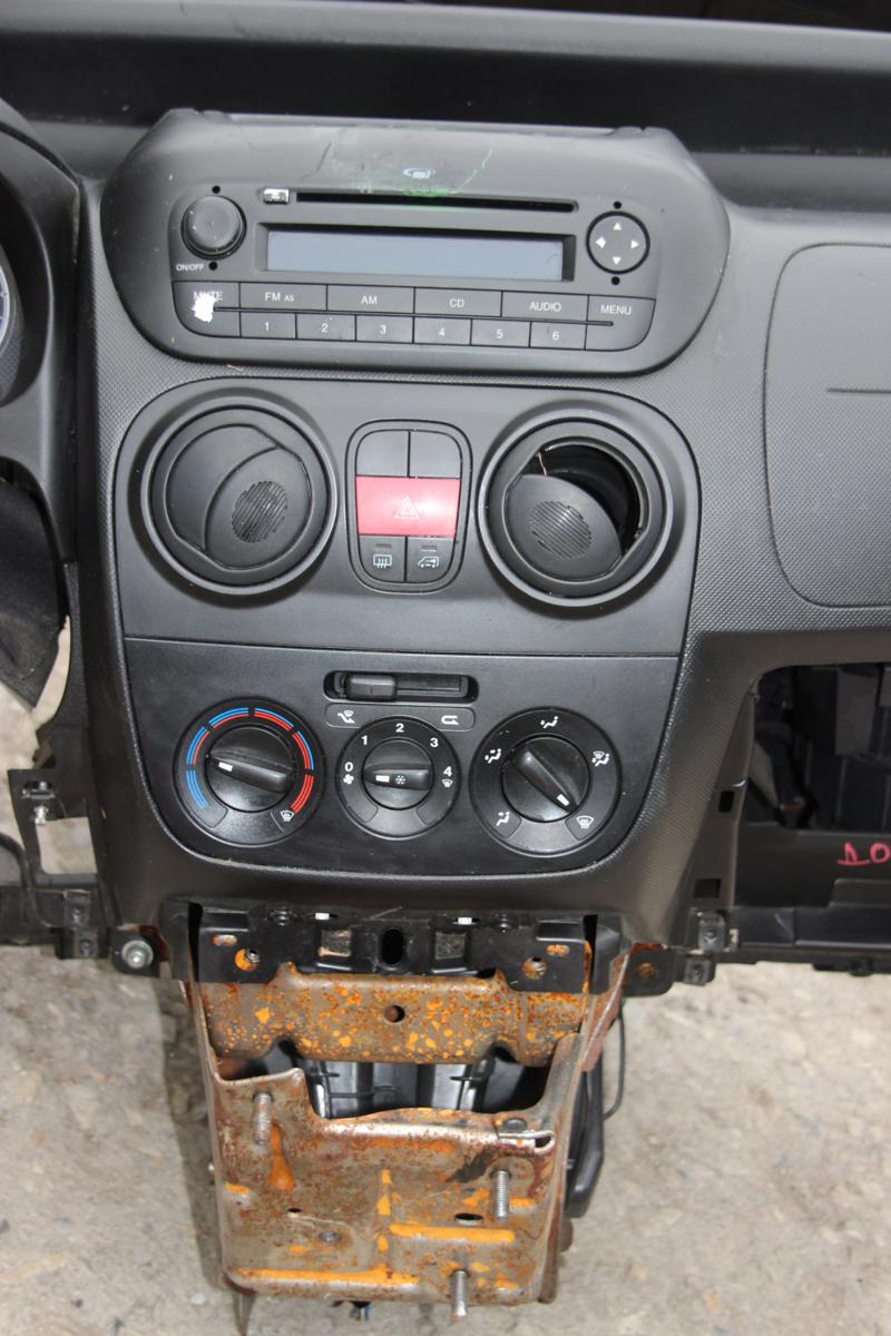 Интериор и аксесоари за Fiat Doblo, снимка 4 - Части - 43877934