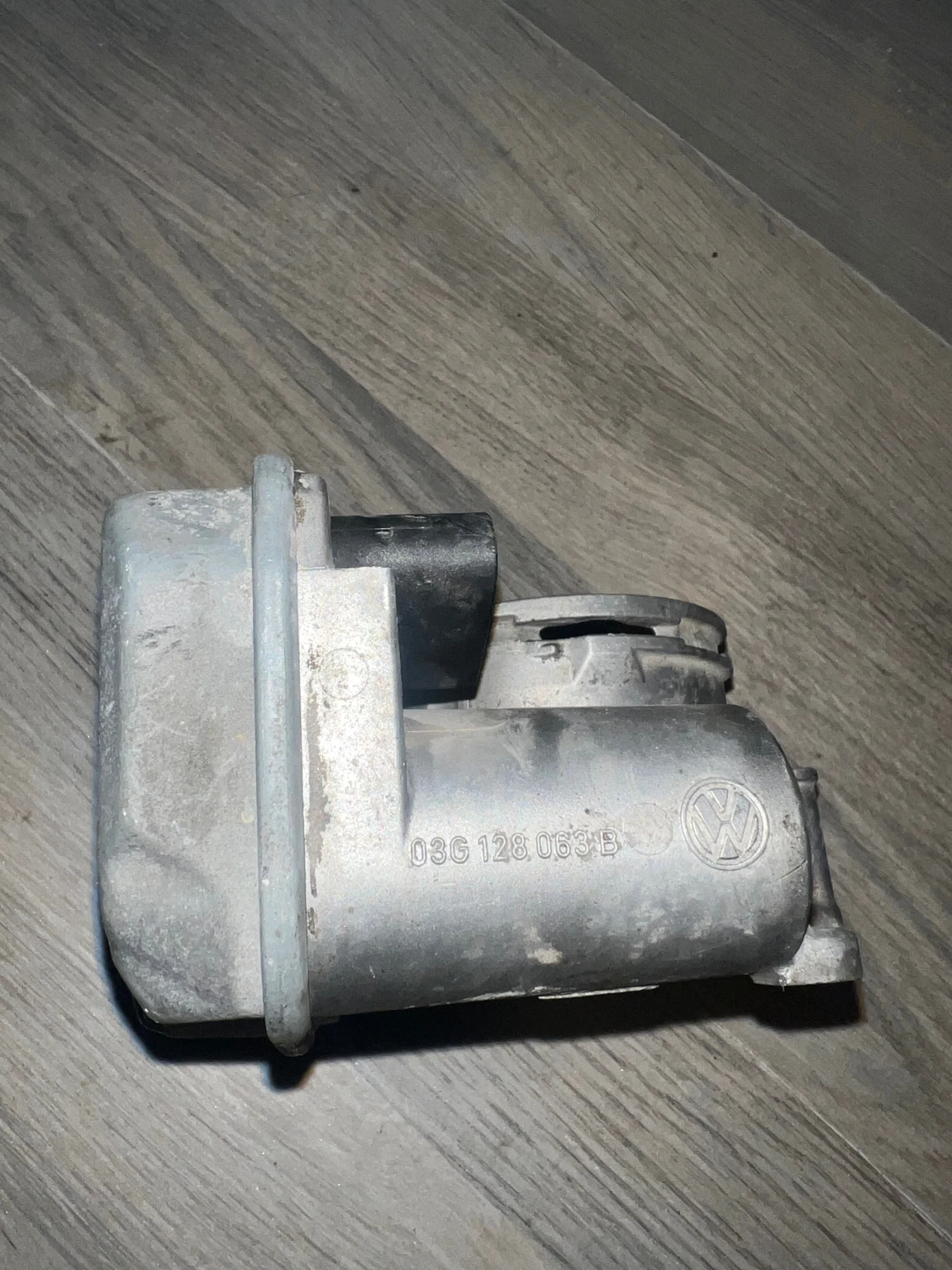 03G128063B ��������� ����� VW PASSAT 2.0TDI 2006  03G 128 063 B | Mobile.bg � ����������� 2