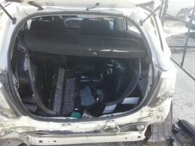 Toyota Yaris 1.5-1.0, снимка 5