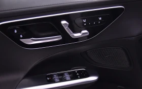 Mercedes-Benz C 43 AMG 4MATIC Sedan, снимка 8