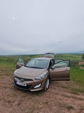 Hyundai I30  Premium 1.6 CRDI АВТОМАТ, снимка 1