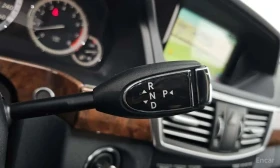 Mercedes-Benz E 300, снимка 9