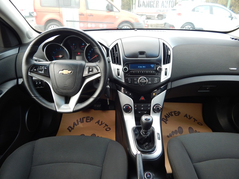 Chevrolet Cruze 1.8I*FACE LIFT*ГАЗОВ ИНЖ.*, снимка 12 - Автомобили и джипове - 43411646