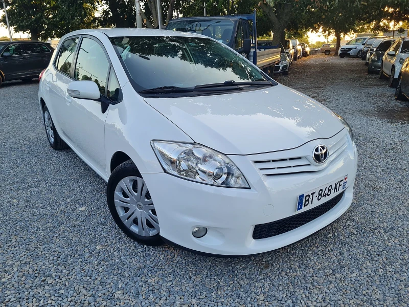 Toyota Auris 1.3i-100кс/6скорости, снимка 3 - Автомобили и джипове - 47167996