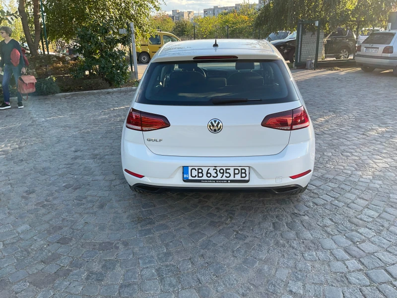 VW Golf Trendline, снимка 4 - Автомобили и джипове - 47710090