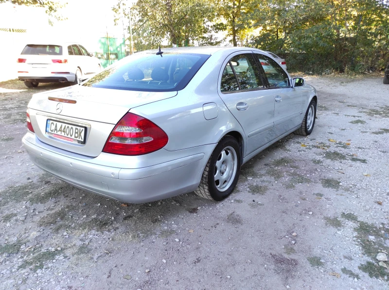 Mercedes-Benz E 200 2.0 ГАЗ, АВТОМАТ , снимка 5 - Автомобили и джипове - 47737388