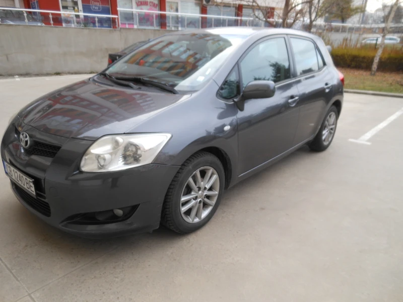 Toyota Auris 1, 4 VVT, снимка 2 - Автомобили и джипове - 48138581