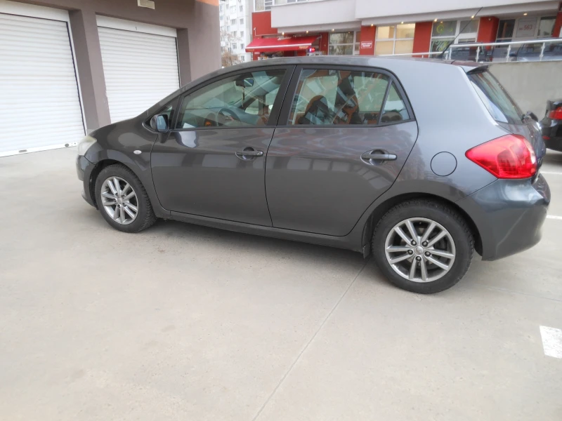 Toyota Auris 1, 4 VVT, снимка 3 - Автомобили и джипове - 48138581