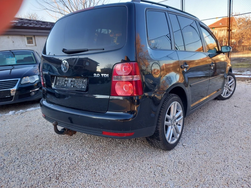 VW Touran 2.0TDI BMM NAVI, снимка 5 - Автомобили и джипове - 48731265