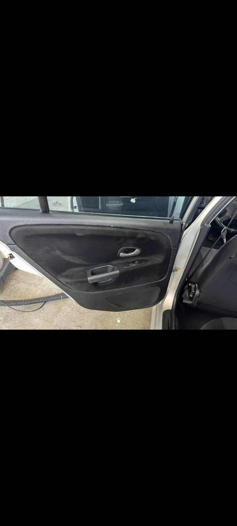 Mitsubishi Carisma DID, снимка 11 - Автомобили и джипове - 51863986