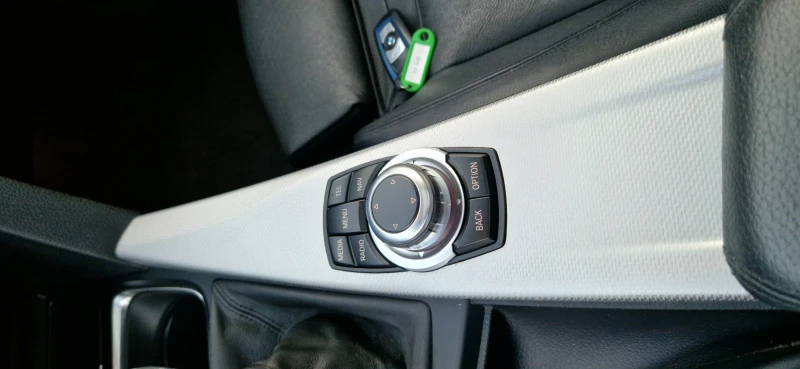 BMW 320 xDrive Touring F31, снимка 17 - Автомобили и джипове - 51045486