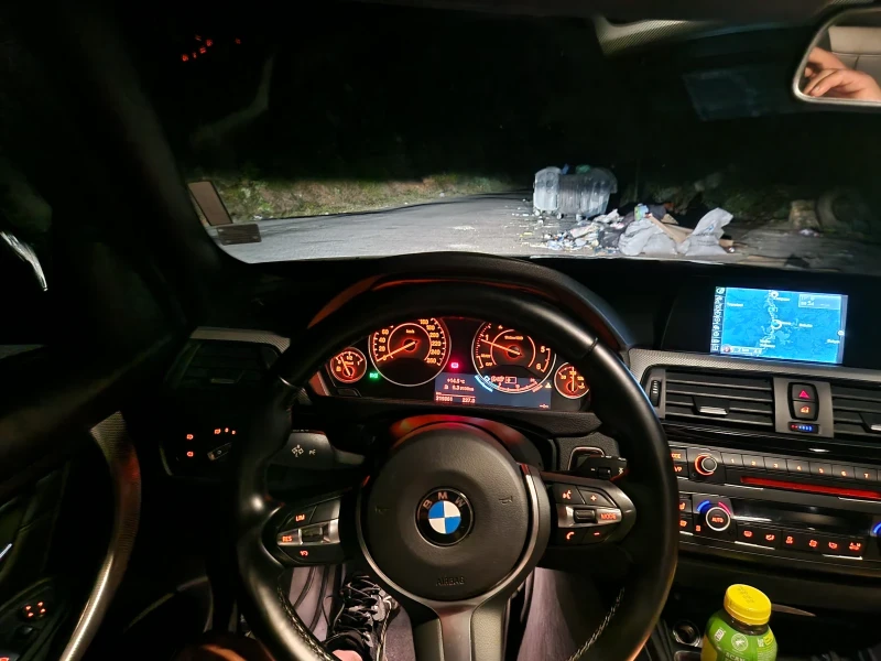 BMW 320 xDrive Touring F31, снимка 8 - Автомобили и джипове - 51045486