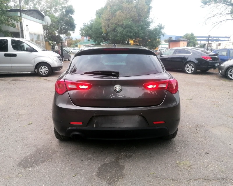 Alfa Romeo Giulietta 1.4 automat QV line, снимка 6 - Автомобили и джипове - 51658798