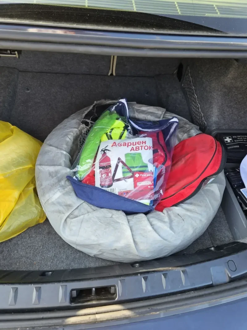 BMW 335 I, снимка 10 - Автомобили и джипове - 52105552