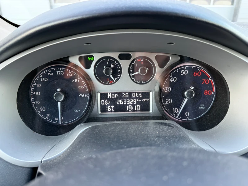 Lancia Delta 1.4TJET * ЕВРО 5Б * НОВ ВНОС * , снимка 9 - Автомобили и джипове - 52257316