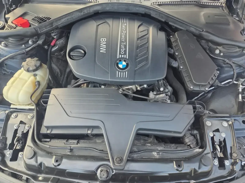 BMW 320 d/AT/NAVI, снимка 17 - Автомобили и джипове - 52858322