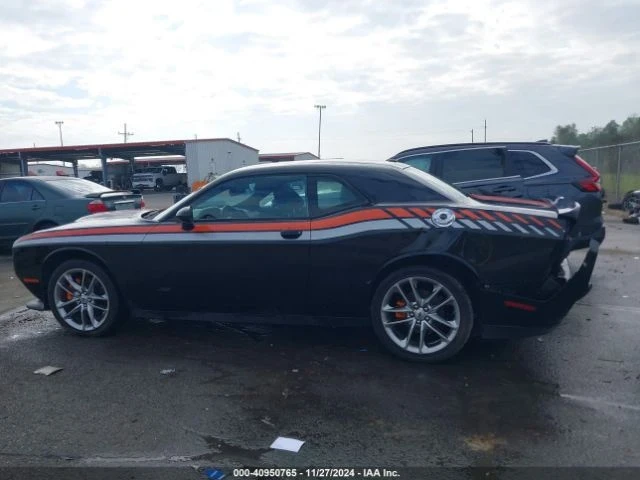 Dodge Challenger, снимка 2 - Автомобили и джипове - 48811748