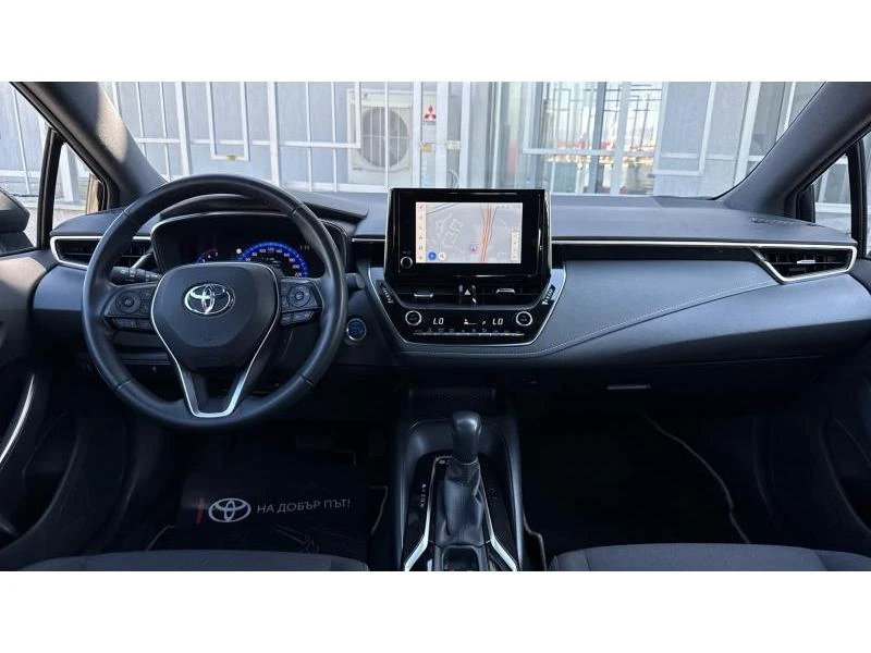 Toyota Corolla HB 1.8 HSD DYNAMIC BUSINESS, снимка 11 - Автомобили и джипове - 49582911