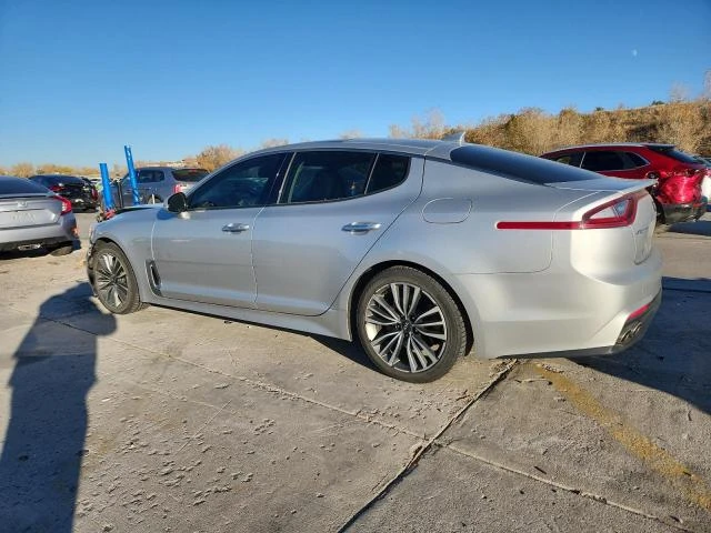 Kia Stinger 2.0L 4 Rear-wheel drive, снимка 7 - Автомобили и джипове - 53142625
