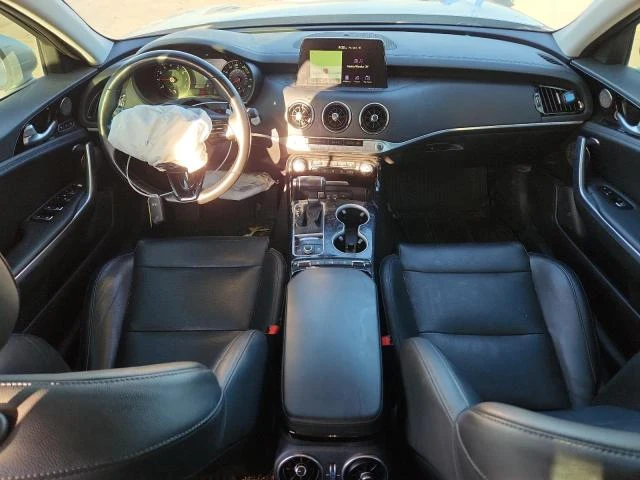 Kia Stinger 2.0L 4 Rear-wheel drive, снимка 13 - Автомобили и джипове - 53142625