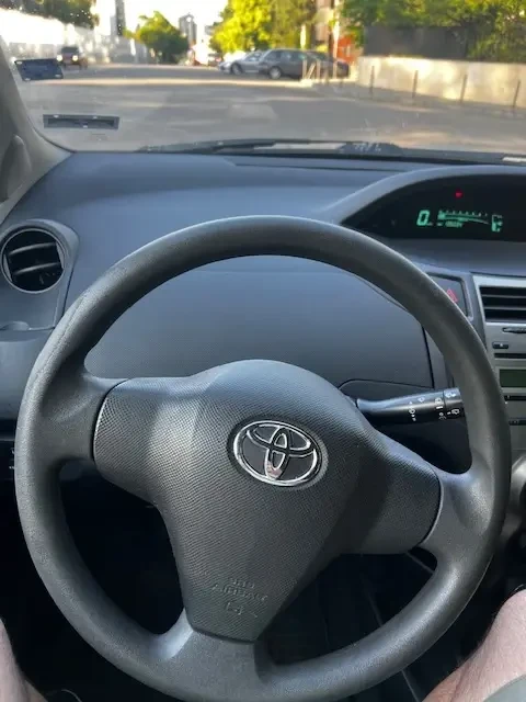 Toyota Yaris 1.33 VVT-I, 144.000KM * TOP* , снимка 12 - Автомобили и джипове - 55278484