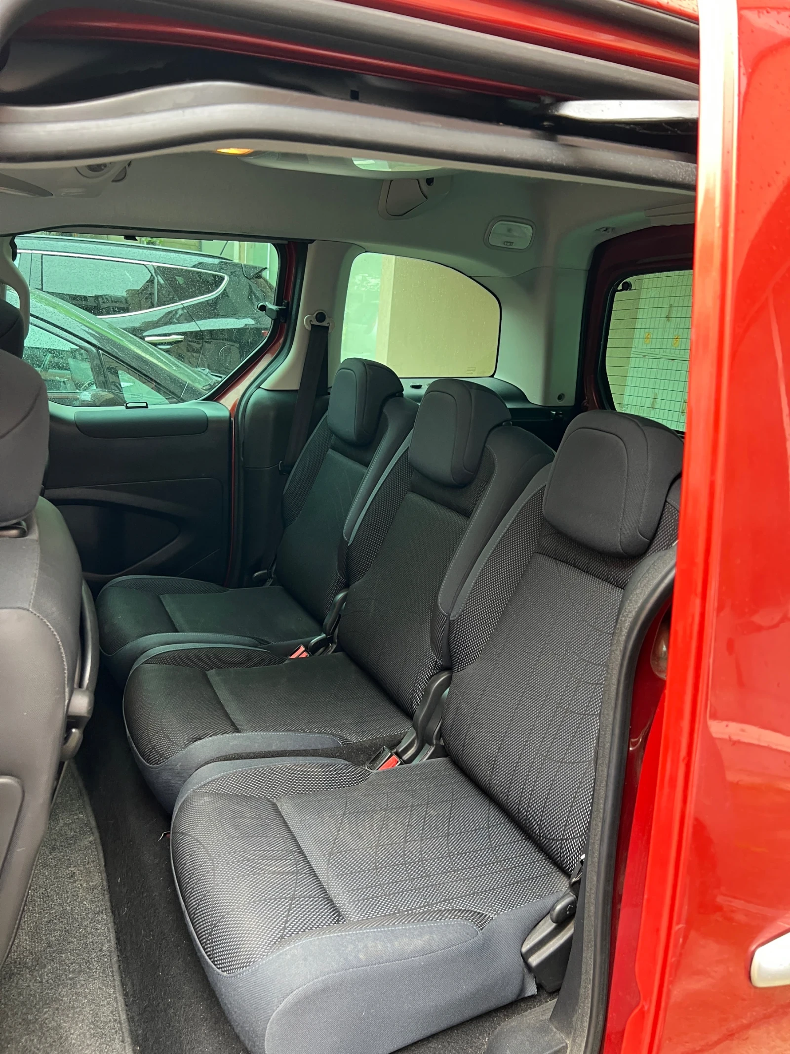 Peugeot Partner Tepee - изображение 8