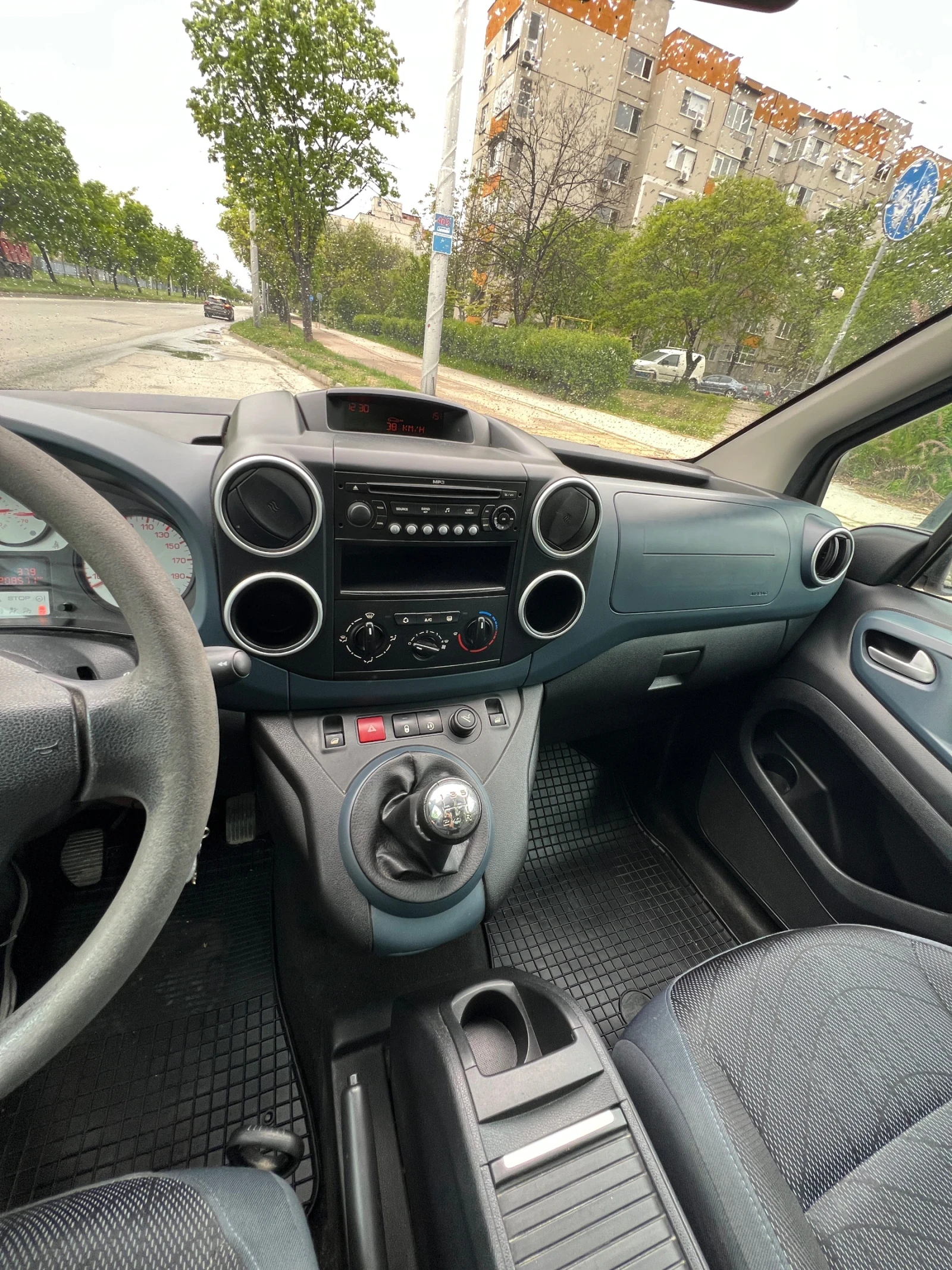 Peugeot Partner Tepee - изображение 5