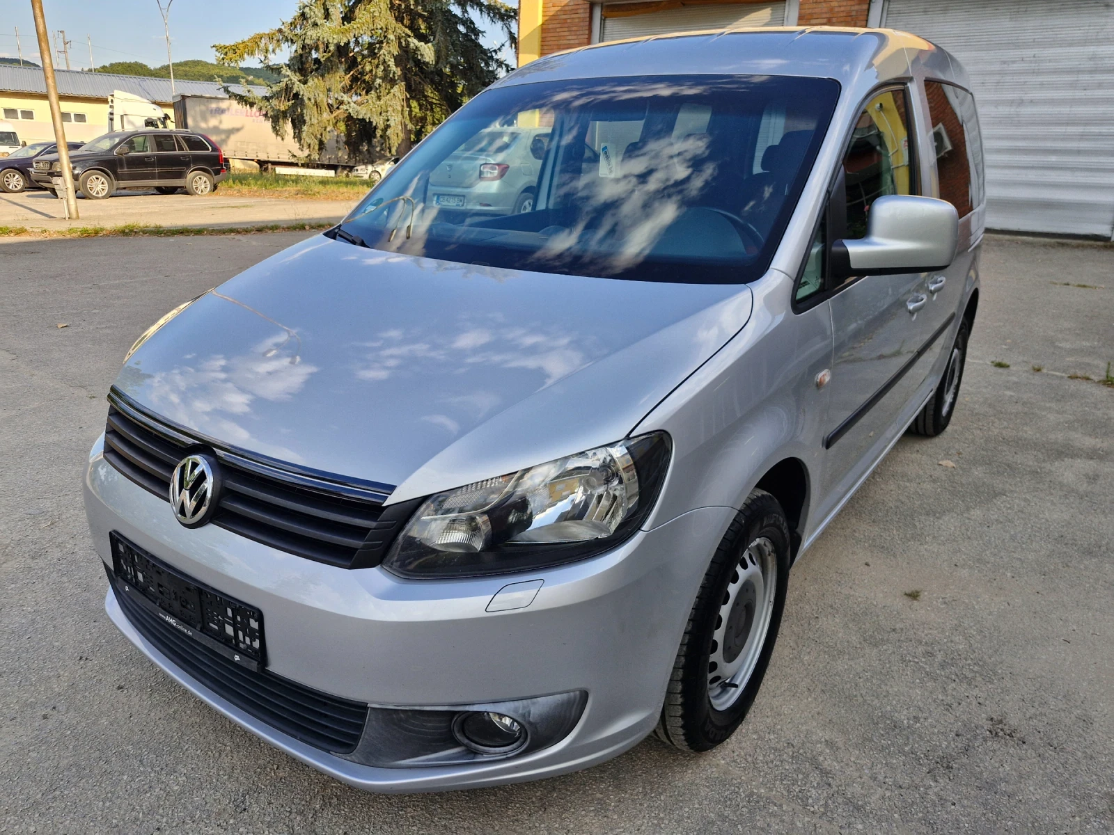 VW Caddy 2, 0* 109* LIFE* PDC* TUV* FACE* 7 МЕСТА  - изображение 2