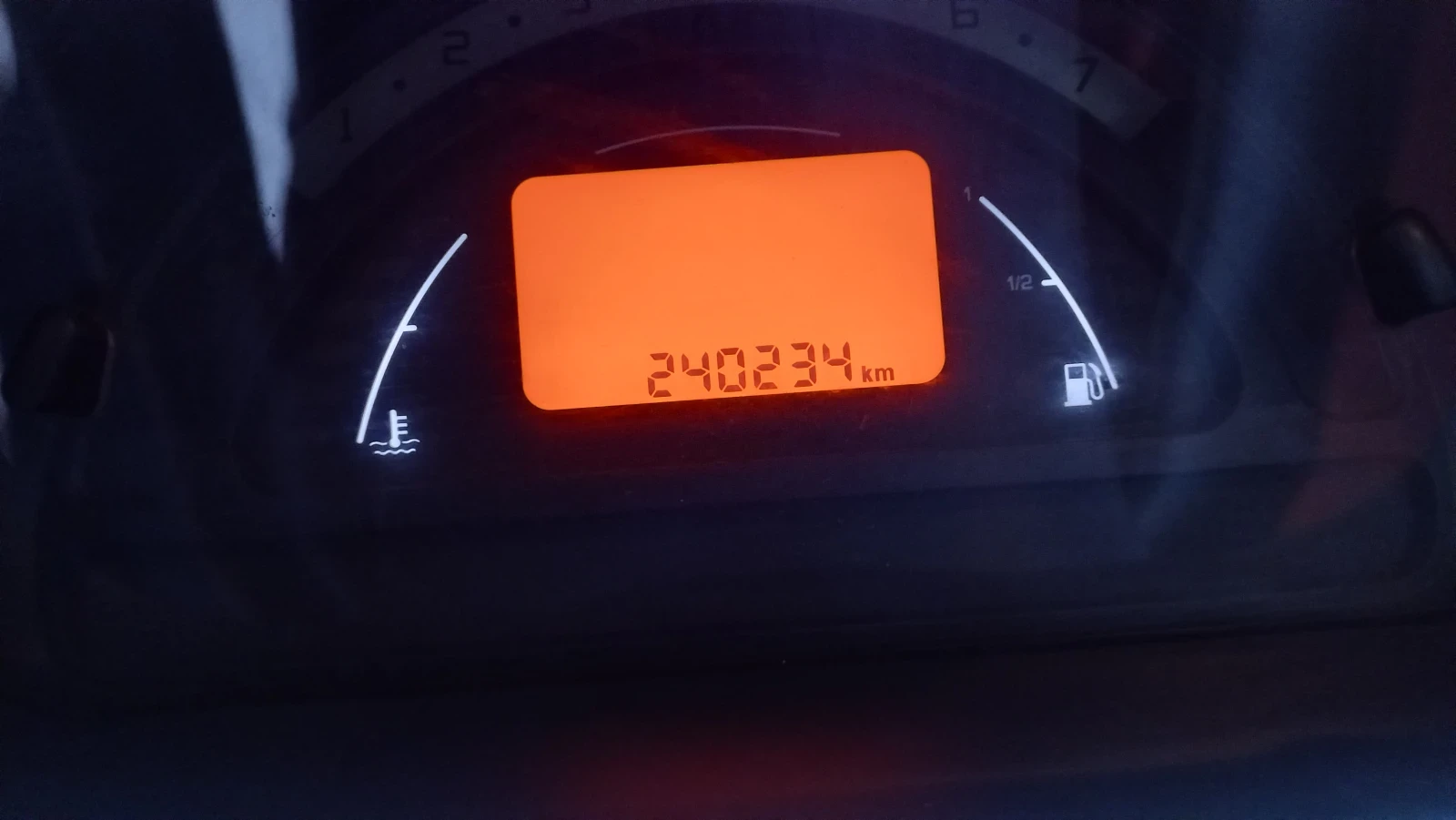 Citroen C2  - изображение 6