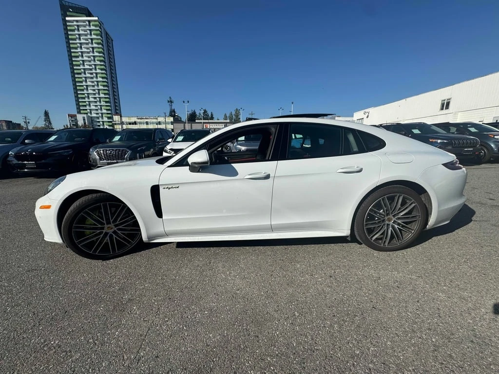 Porsche Panamera * 4 E-HYBRID E-HYBRID AWD * CARFAX * БЕЗ ПЪРВОНАЧА - изображение 3