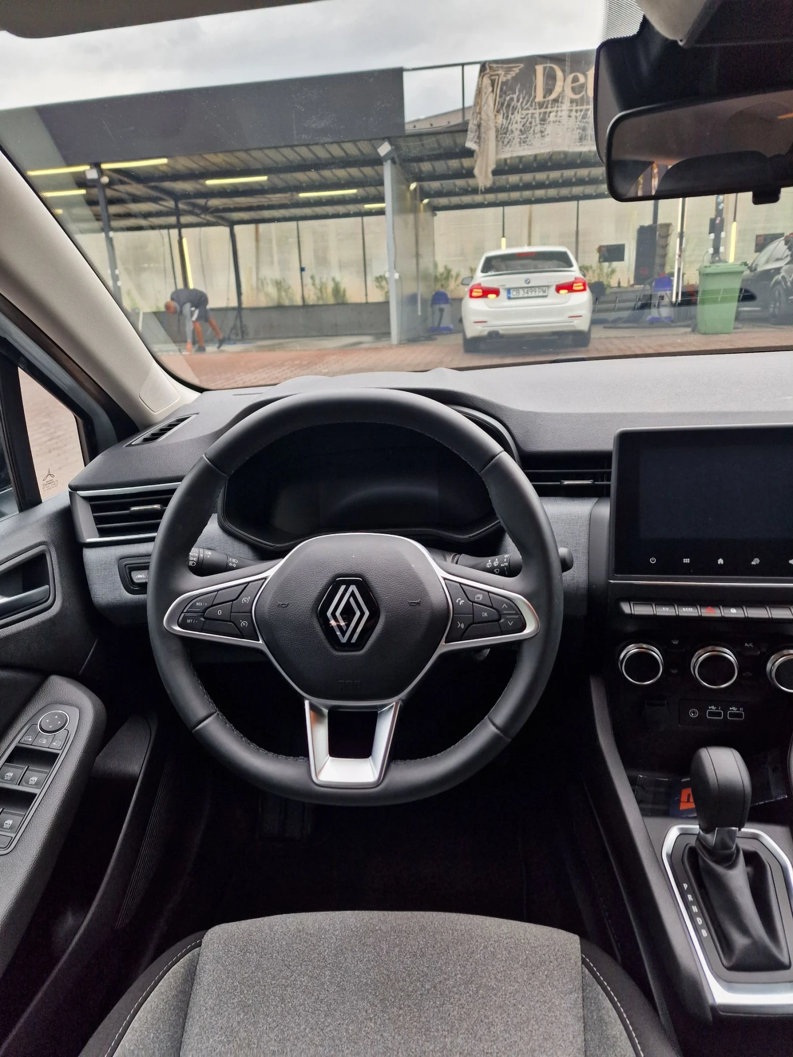 Renault Clio 1.6 E-Tech hybrid  - изображение 10