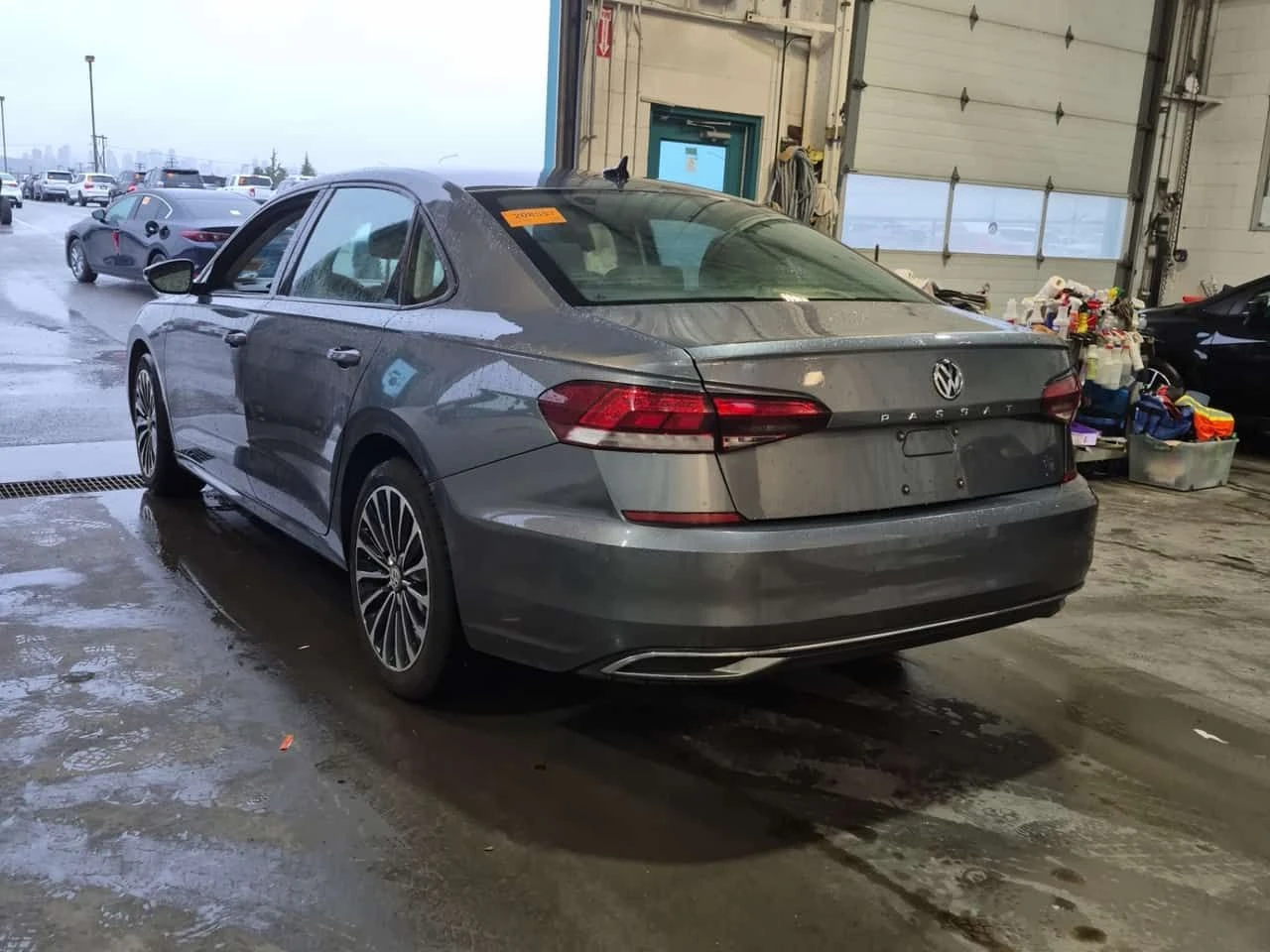 VW Passat 2.0T LIMITED EDITION * PANORAMA* ЕЛ ПАКЕТ* CARFAX  - изображение 4