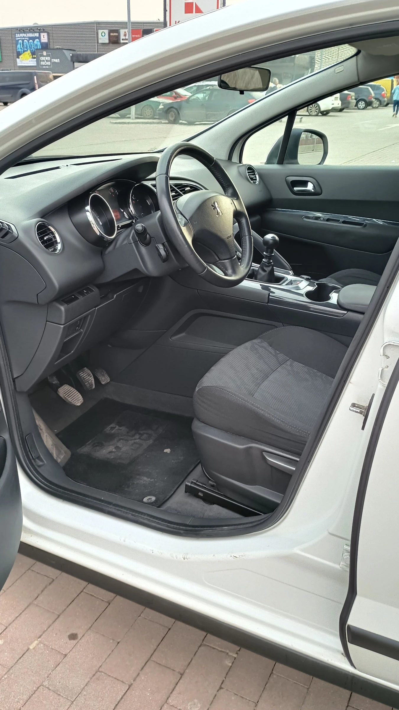 Peugeot 3008, снимка 7 - Автомобили и джипове - 53719928