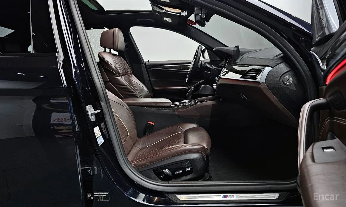 BMW 540 * xDrive* M-Sport PLUS* FULL* , снимка 10 - Автомобили и джипове - 53860081