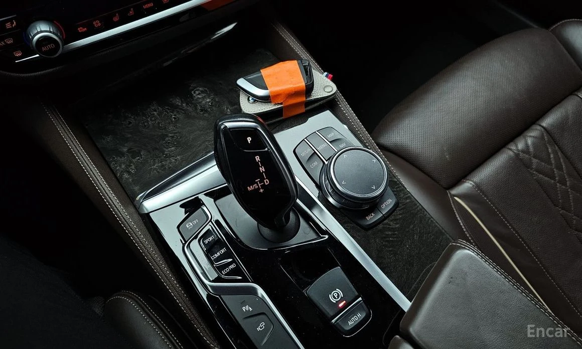 BMW 540 * xDrive* M-Sport PLUS* FULL* , снимка 9 - Автомобили и джипове - 53860081