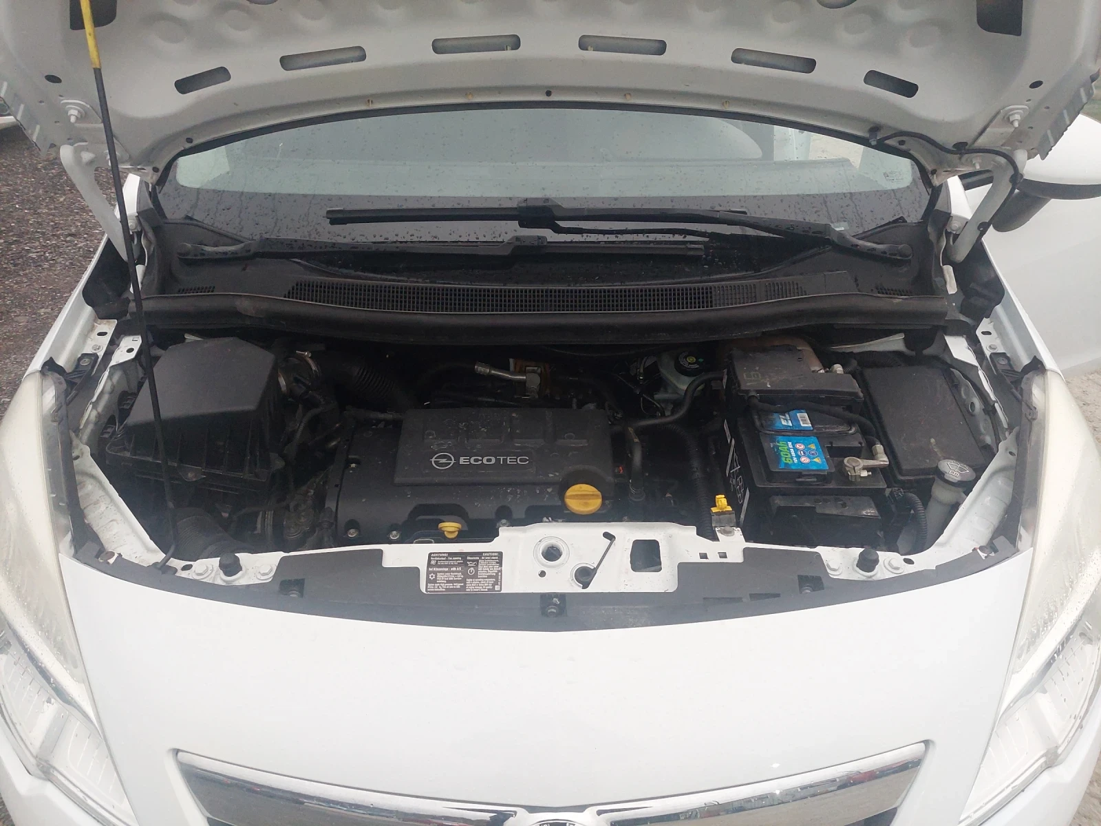 Opel Meriva 1.4 i, снимка 9 - Автомобили и джипове - 54037583