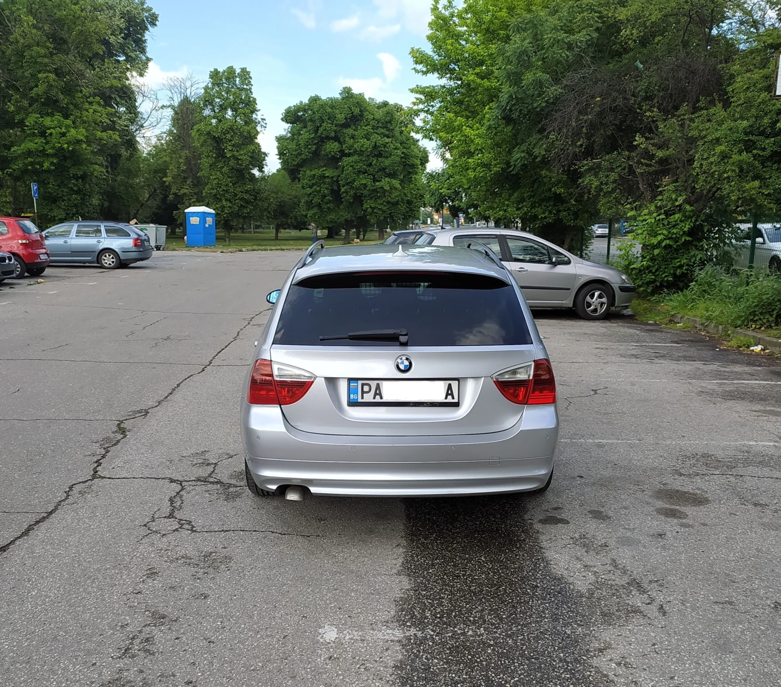 BMW 318 E91/M47/187000км/ГАРАЖНА/3 КЛЮЧА, снимка 13 - Автомобили и джипове - 54197091