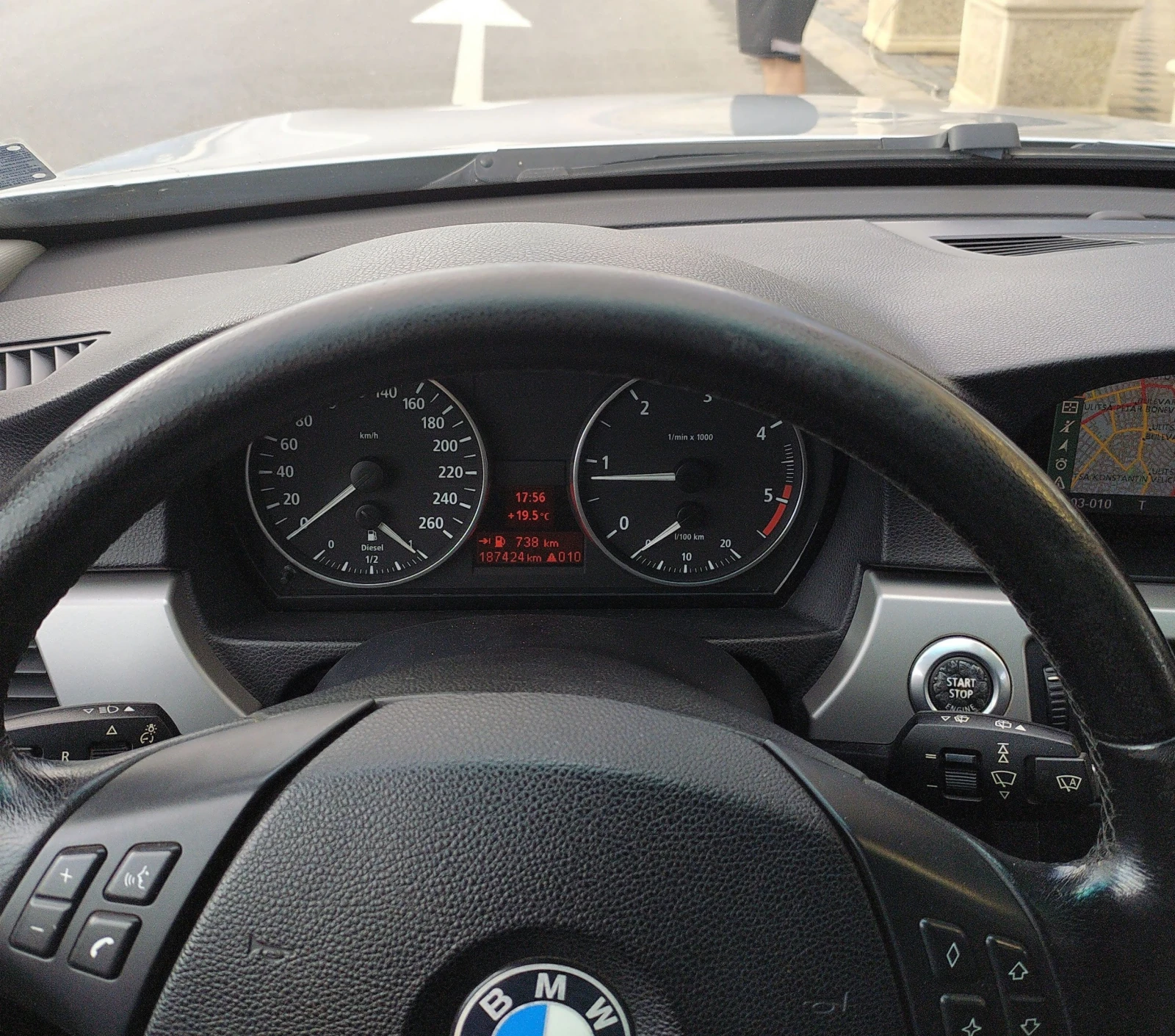 BMW 318 E91/M47/187000км/ГАРАЖНА/3 КЛЮЧА, снимка 7 - Автомобили и джипове - 54197091